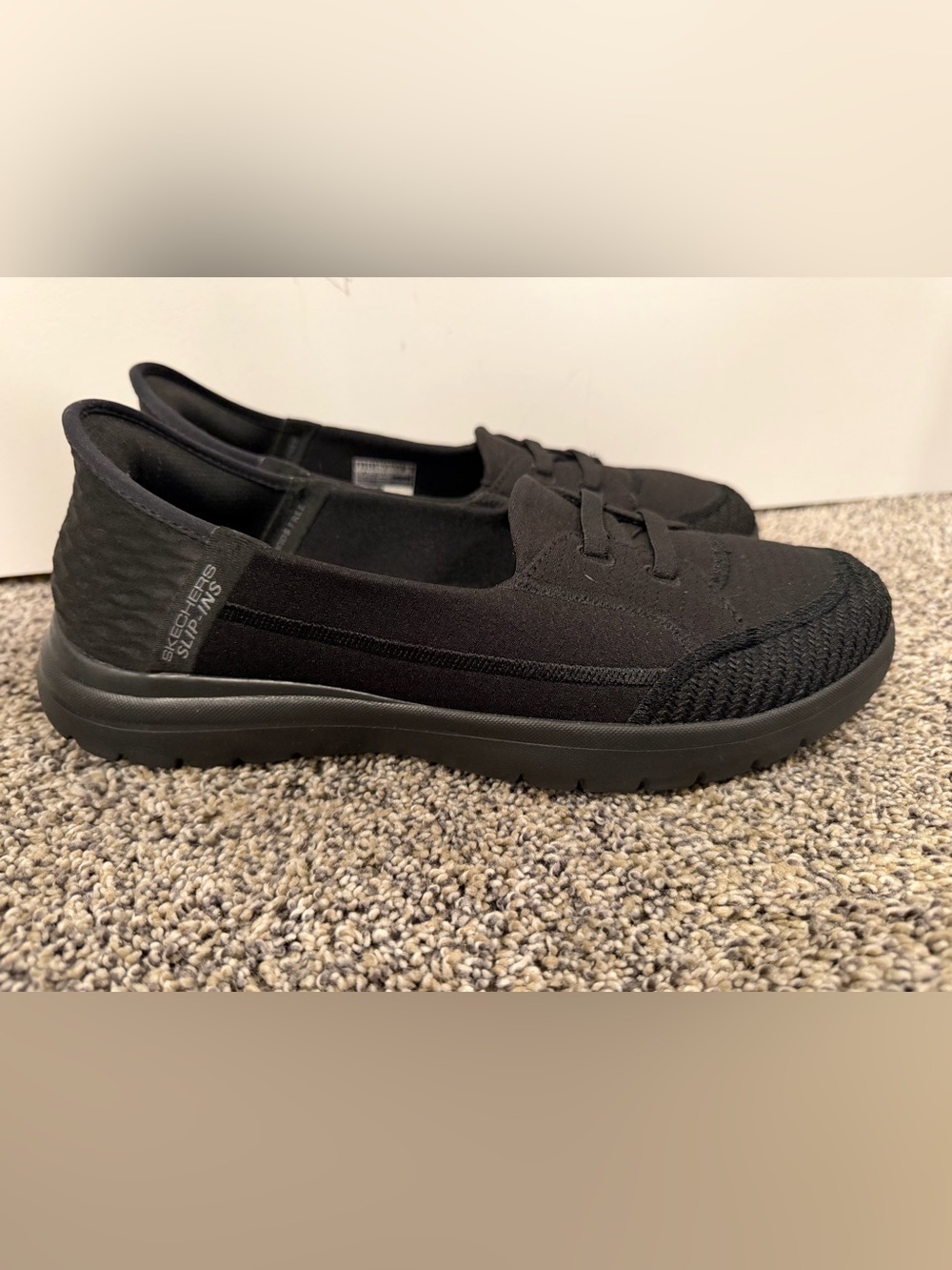Skechers Women's On-The-Go Flex-Top Notch slip-ins size 8.5 EUC Black